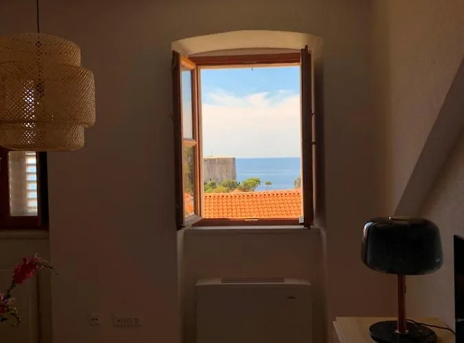 Hedera Estate, House Hedera Vi *