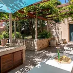Prázdninový dům Hedera Estate, House Hedera Vi *
